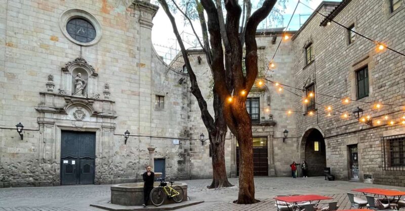 Gothic Quarter and Old City - Key Points