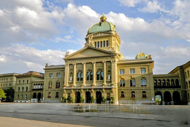 GoTo Bern Old Town Sightseeing One Way Private - Private, Eco-Friendly Transportation from Interlaken