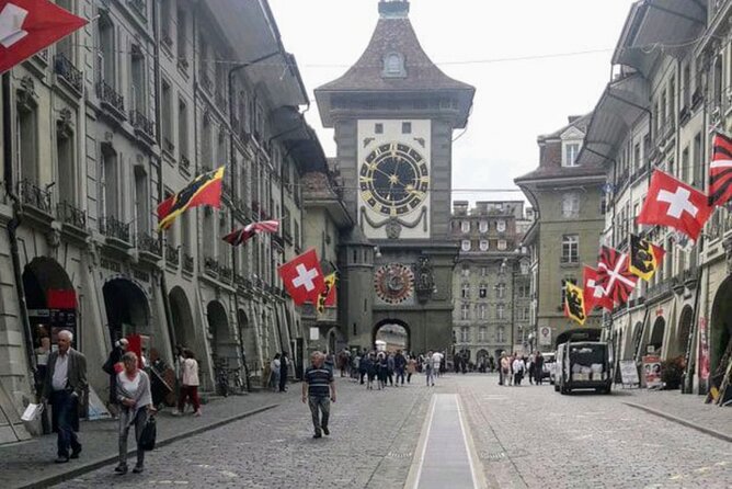 GoTo Bern Old Town Sightseeing One Way Private - Ease of Booking and Meeting Details