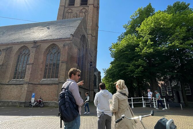 Gouda Cheese and Delft Blue: Full-Day Private Tour - De Visbanken and Gouda Cheese Weighing House: Delving into Local Traditions