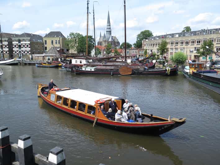 Gouda: Historical Canal Cruise - Explore Gouda’s Historic Canals on an Authentic Dutch Barge