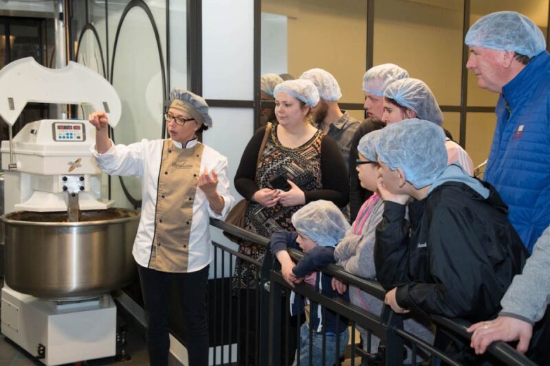 Gouda: Syrup Waffle Factory Ticket with a Waffle - Explore Gouda’s Sweet Tradition at the Syrup Waffle Factory