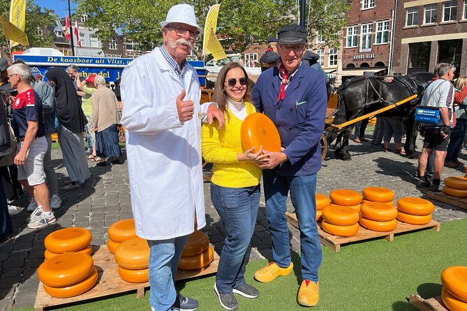 Gouda, Witches & Cheese - Private Day Tour - Food Experiences: Cheese and Stroopwafels