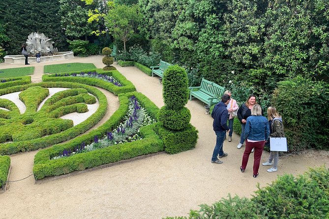 Gourmet & Cultural Tour Aix En Provence English / Espanol - Romantic Moments at Place dAlbertas