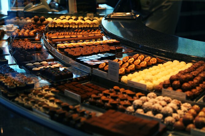 Gourmet Treats: The Chocolate, Coffee, and Doughnuts Tour - Frequently Asked Questions