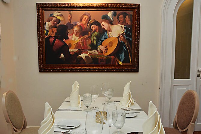 Gourmet Wine & Food Tour in Funchal - Scenic Walk Through Funchal’s Historic Streets