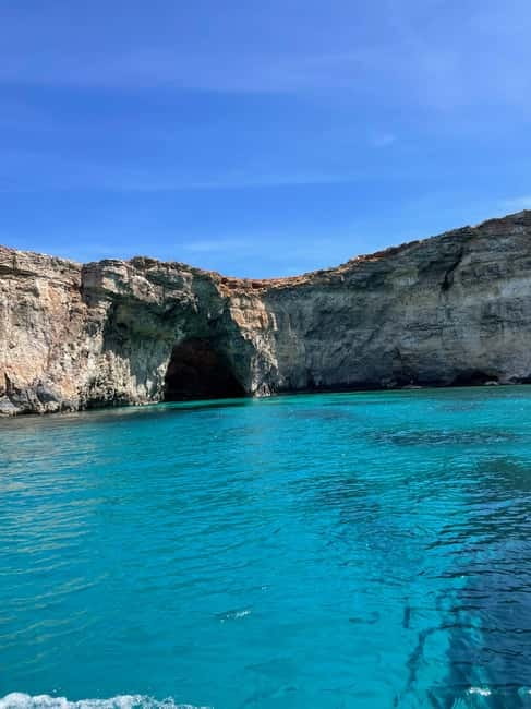 Gozo: Private Boat Tour to Comino with Swim Stops - Discovering the Sea Caves and Natural Landmarks