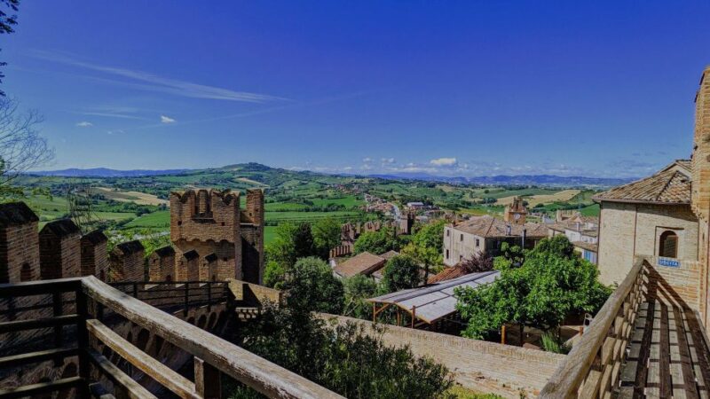 Gradara: Medieval Myths and Legends Group Walking Tour - Practical Details: Meeting Point and Tour Flexibility