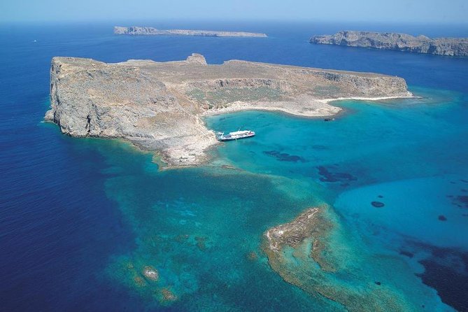Gramvousa-Balos Tour - From Rethimnon to the Port of Kissamos: Starting the Journey