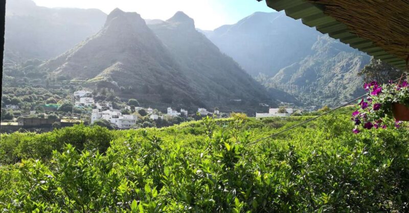 Gran Canaria: Grand Island Tour by Bus with Transfers - The Dazzling Volcanic Landscape of Montañas Azules