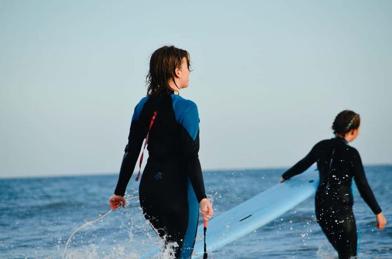 Gran Canaria: Playa del Inglés Girls' Surf Experience - What’s Included: Top-Quality Gear and Personal Coaching