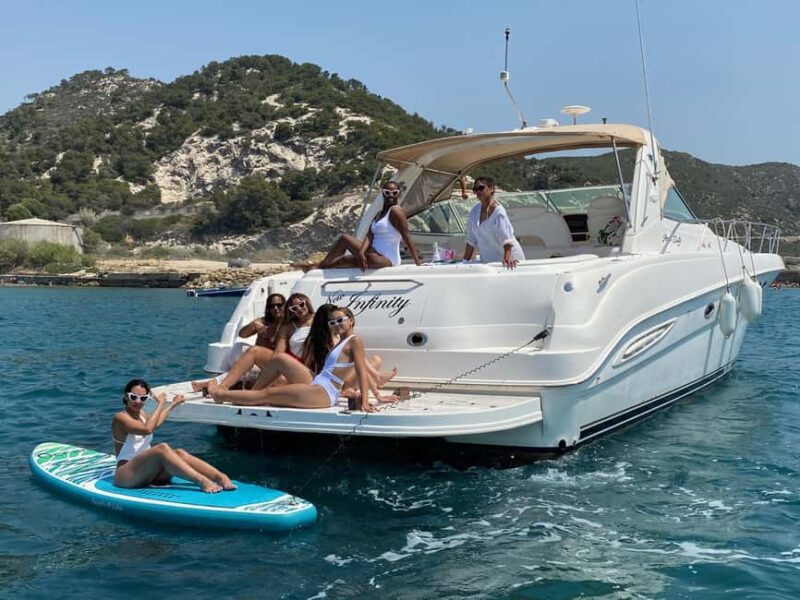 Gran Canaria: Shared yacht trip with drinks, lunch, and snorkeling - Stops at Iconic Locations: Mogán Bay, Tauro Beach & Tiritaña Cliffs