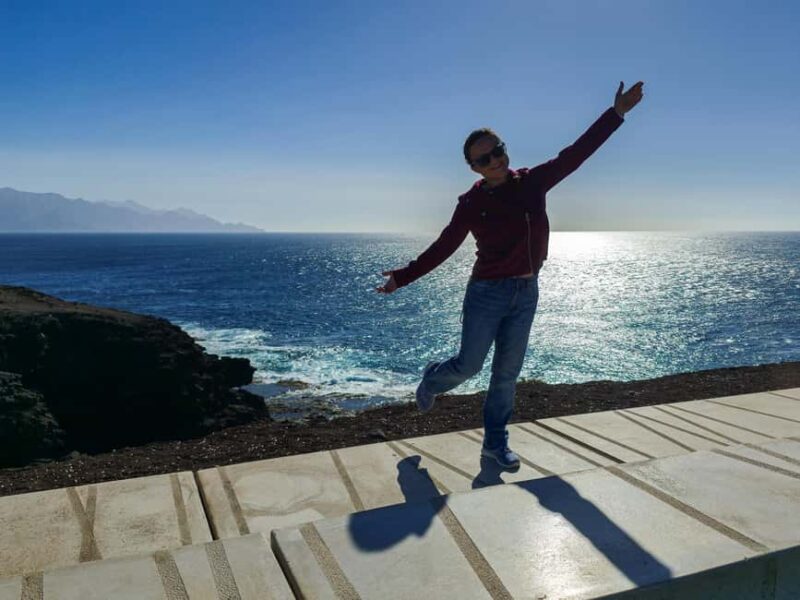 Gran Canaria Sunset & Wild Coast Tour, Cliffs, Natural Pools - The Expert Guides and Their Role in the Experience