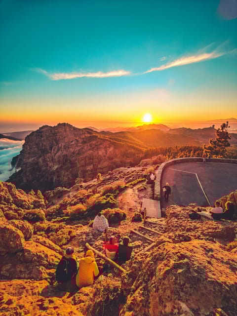 Gran Canaria: Volcano Sunset Tour and Local Food Tasting - Gran Canarias Volcanic Core and Caldera Visits