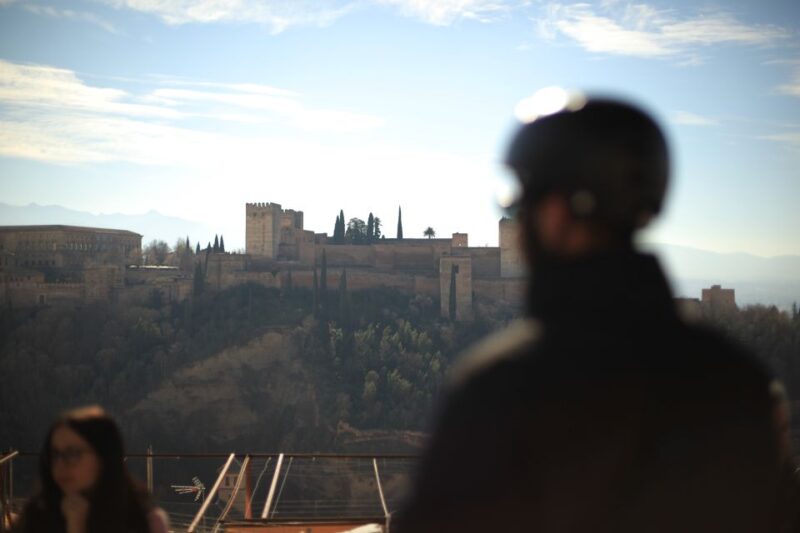 Granada: Albaicin and Sacromonte E-Bike Tour - Panoramic Views from Mirador San Nicolás