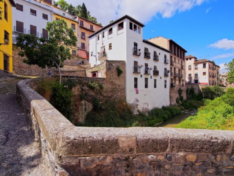 Granada: Albaicín and Sacromonte Walking Tour - The Historic Streets of Carrera del Darro and Final Viewpoints