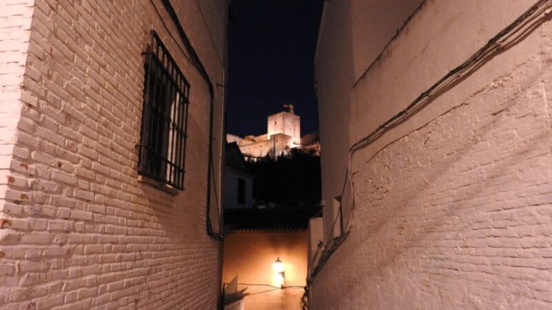 Granada: Albaicín in the Dark Walking Tour - Discover Granada’s Albaicín in the Dark for Just $33