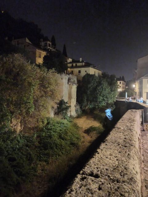 Granada: Albaicín in the Dark Walking Tour - From the Quiet Streets to the Ending at El Bañuelo
