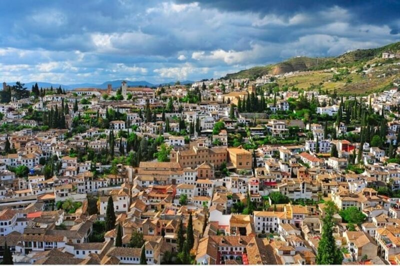 Granada : Albayzin and Sacromonte Walking Tour - Granada’s Albaicin and Sacromonte: An Intimate Overview
