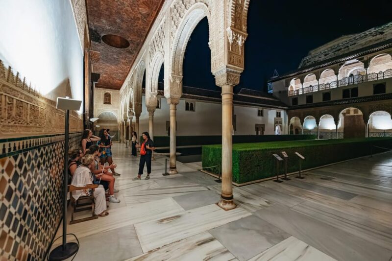 Granada: Alhambra and Nasrid Palaces Guided Tour at Night - Visiting the Palace of Charles V in the Evening