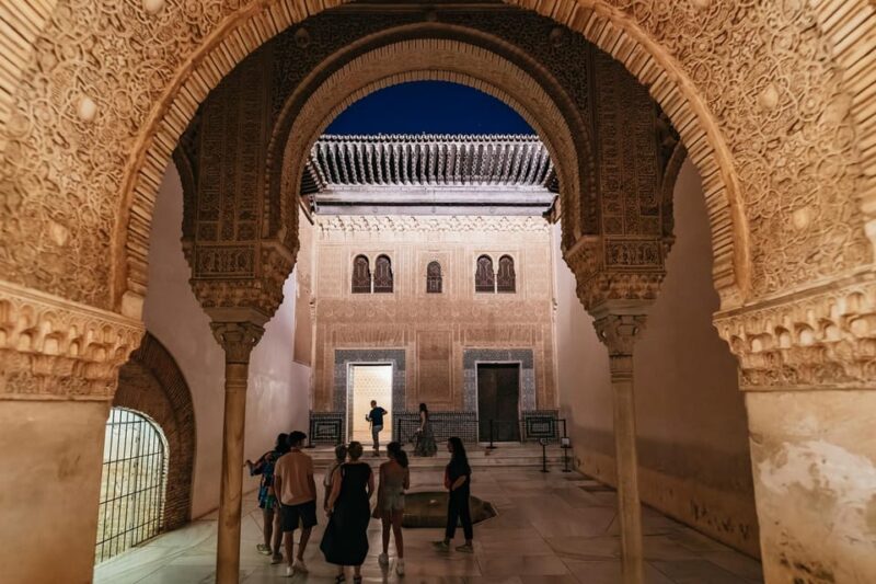 Granada: Alhambra and Nasrid Palaces Guided Tour at Night - Final Thoughts on the Nighttime Visit to the Alhambra