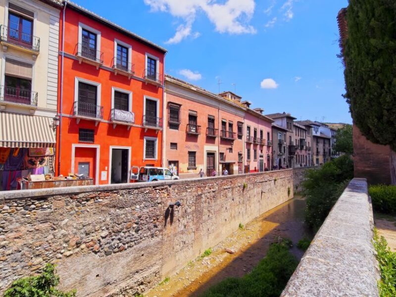 Granada: Alhambra, Cathedral, Royal Chapel and Albayzin tour - Exploring Granada Cathedral and the Royal Chapel