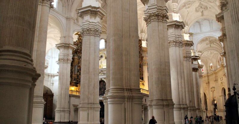 Granada: Alhambra, Cathedral & Royal Chapel Tour w/ Tickets - Discover the Stunning Granada Cathedral and Royal Chapel