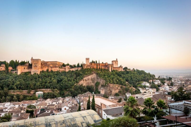 Granada: Alhambra Complex Guided Tour Options - Discover the Alhambra with a Knowledgeable Guide