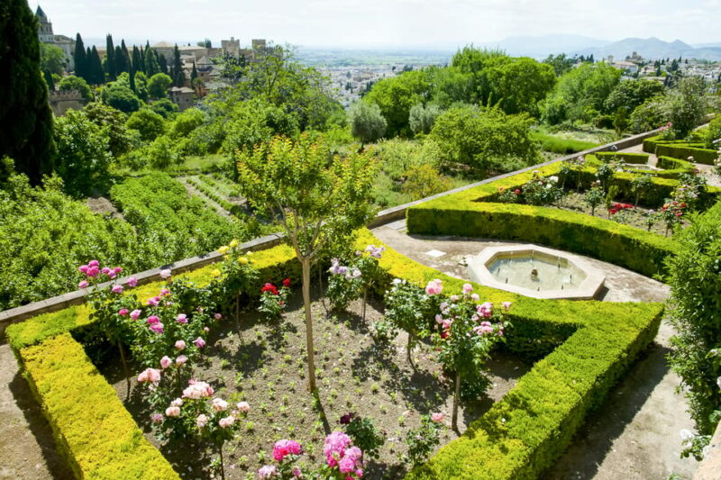 Granada: Alhambra Gardens and Generalife Ticket - The Alcazaba Fortress and Its Fortified Turrets