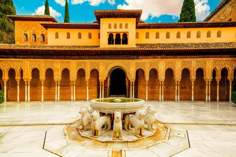 Granada: Alhambra, Generalife & Nasrid Palaces Guided Tour - Practical Details and Group Size