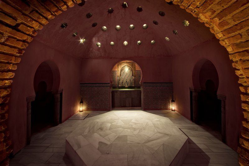 Granada: Alhambra Guided Tour and Arabian Bath and Massage - Explore Granada’s Iconic Alhambra and Gardens in One Full-Day Tour