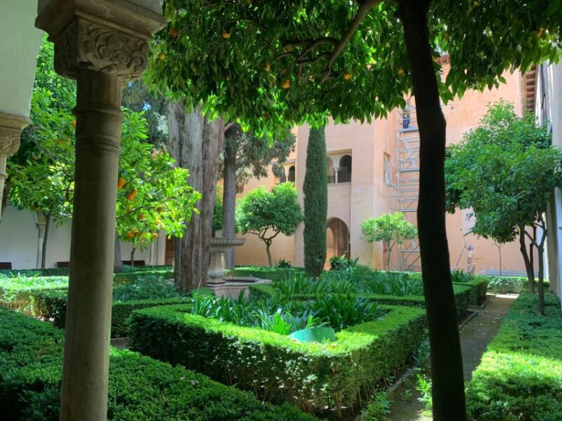 Granada: Alhambra Guided Tour w/ Nasrid Palaces & City Pass - Other Landmarks Included in the City Pass