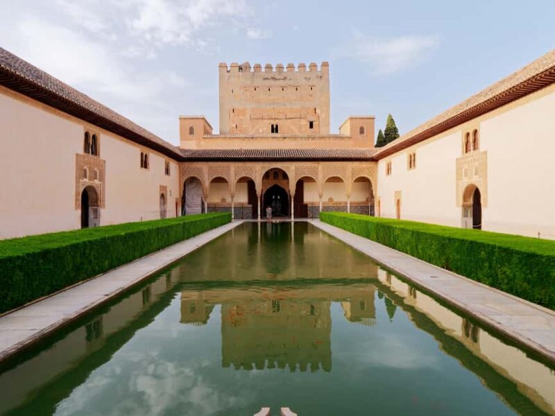 Granada: Alhambra, Nasrid Palaces & Gardens guided Tour - Practicalities and Accessibility