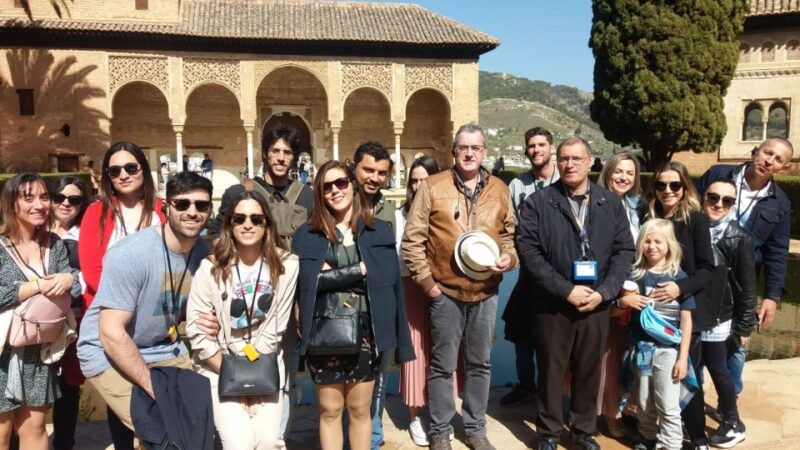 Granada: Alhambra, Nasrid Palaces, & Generalife Guided Tour - Discovering the Gardens of Generalife