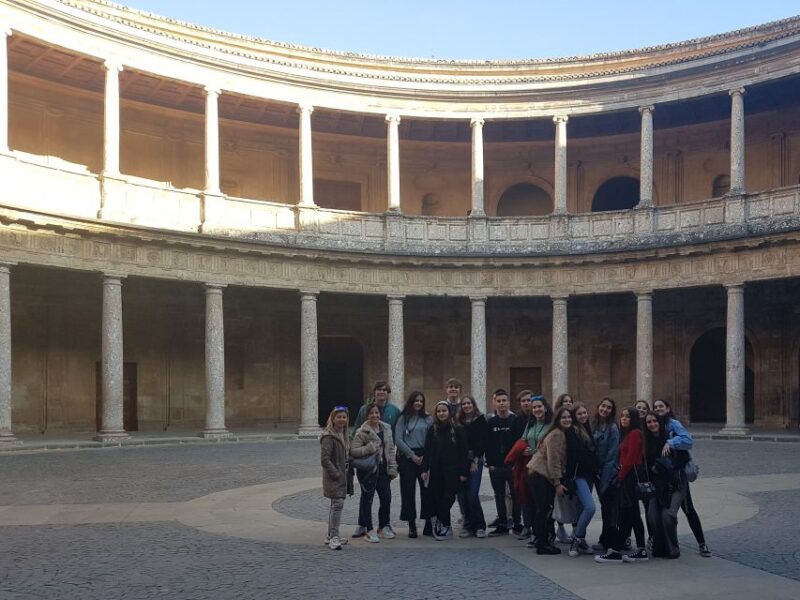 Granada: Alhambra, Nasrid Palaces, & Generalife Guided Tour - Visiting the Palace of Charles V