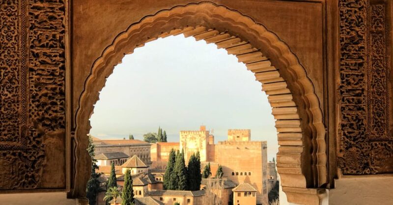 Granada: Alhambra & Nasrid Palaces Small Group Guided Tour - Comparing This Tour to Other Granada Experiences