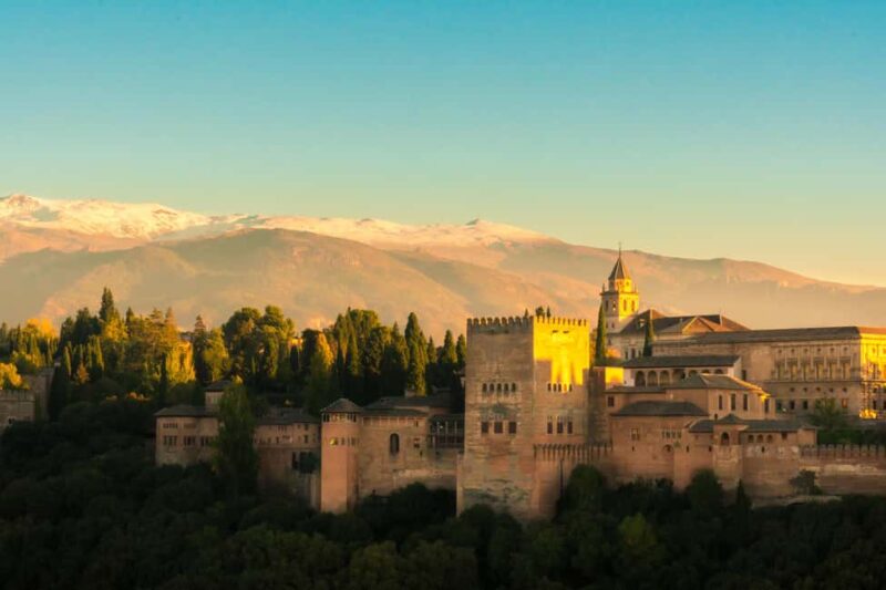 Granada: Alhambra Premium Private Tour with Tickets included - Comparing This Tour to Similar Experiences