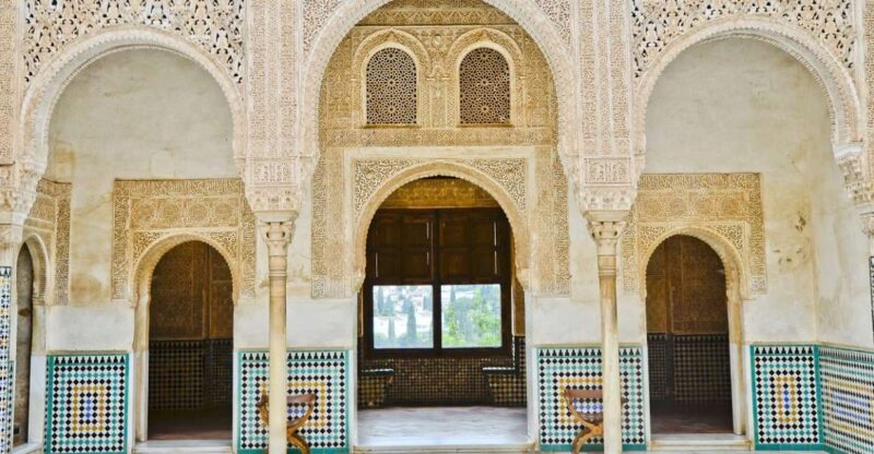 Granada: Alhambra Regular Tour - Essential Details: Price, Duration, and Accessibility