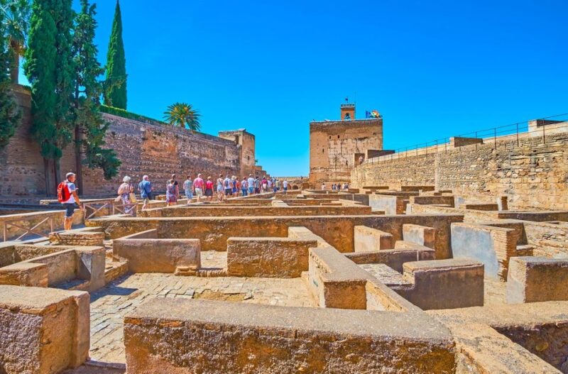 Granada: Alhambra Regular Tour - Languages and Guided Tour Options