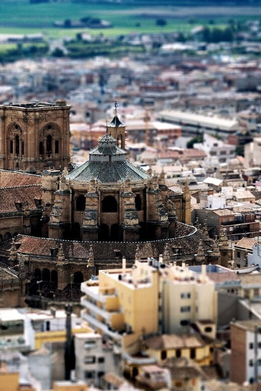 Granada and Albaicin: Historical Private Tour - Wandering Through Plaza Nueva’s Historic Heart