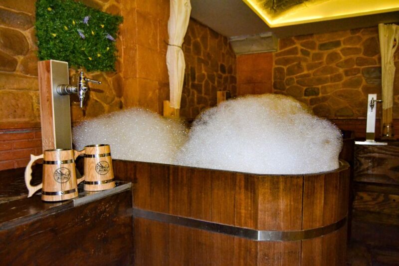 Granada: Beer Spa Experience with Tastings and Snacks - How the Beer Bubble Jacuzzi Works