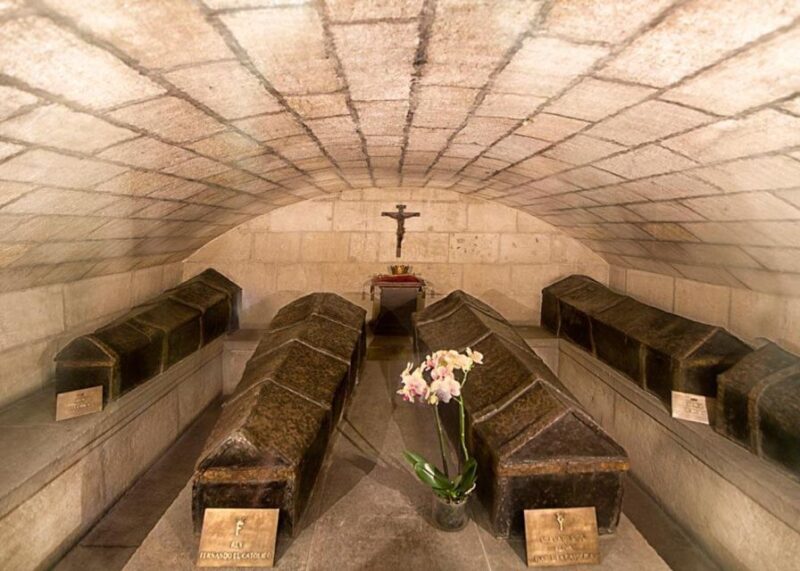 Granada: Cathedral, Royal Chapel & 5 Monuments Combo Ticket - Granada’s Top Cultural Highlights in One Ticket