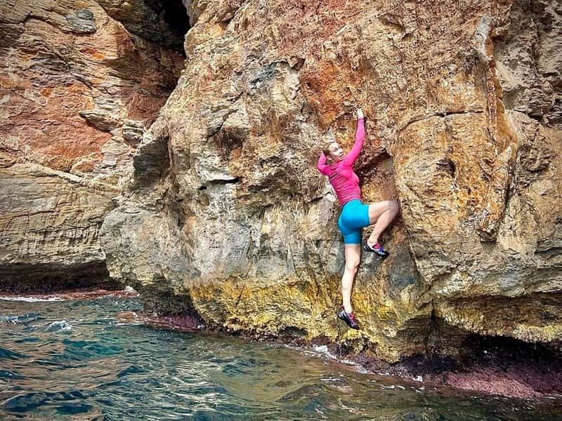 Granada: Deep Water Soloing in Calahonda Pier - The Climb: Limestone Walls Over Crystal Waters
