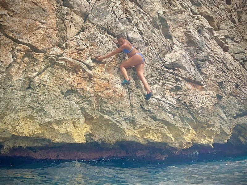 Granada: Deep Water Soloing in Calahonda Pier - Ideal Participants and Physical Requirements