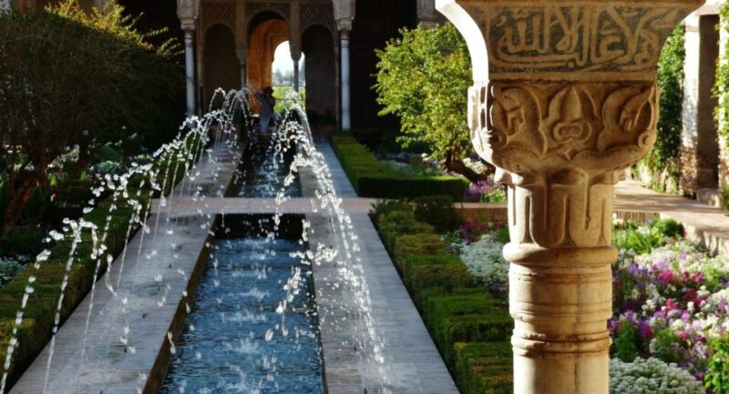 Granada: Fast-Track Alhambra & Nasrid Palaces Guided Tour - Comparing Private, Small Group, and Regular Tours