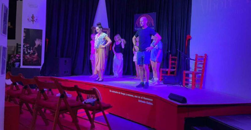 Granada: Flamenco Class with the Cast of Tablao La Alboreá - Key Points