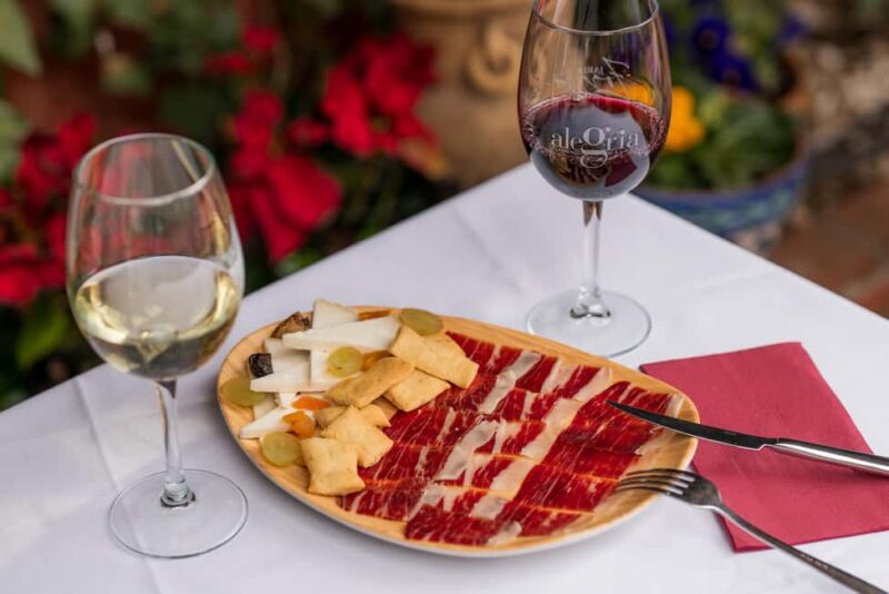 Granada: Flamenco Show with Dinner at Jardines de Zoraya - Tasting Andalusian Cuisine in a Warm Setting