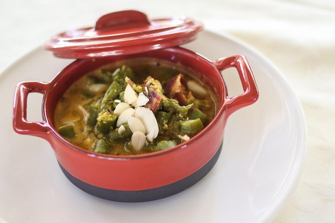 Granada Flamenco & Tapas Tour - Practical Details: Meeting Point, Timing, and Group Size