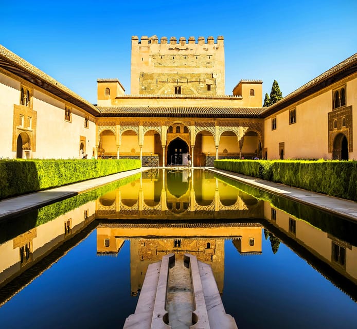 Granada: Full Alhambra Premium Guided Tour with Tickets - The Guide’s Expertise and Storytelling Style