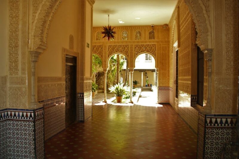 Granada: Gardens of Carmenes Guided Tour - Key Points